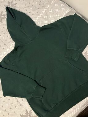 ARITZIA The Constant - Green Pullover Hoodie
